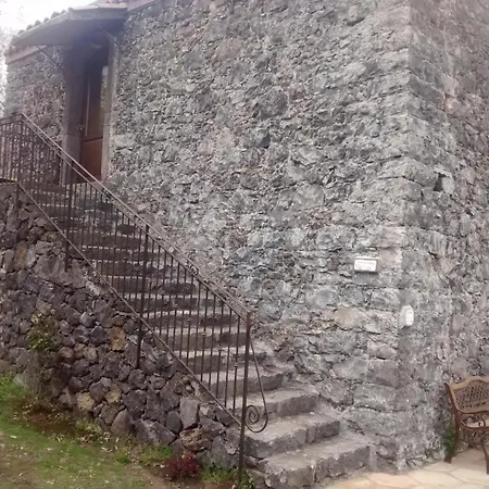 La Caraffara Sull' Etna *